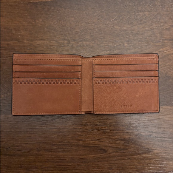 Fossil Supply Brown Leather Wallet - Picture 3 of 5